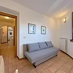 Bbkey Borgo Living Apartment Sutrio