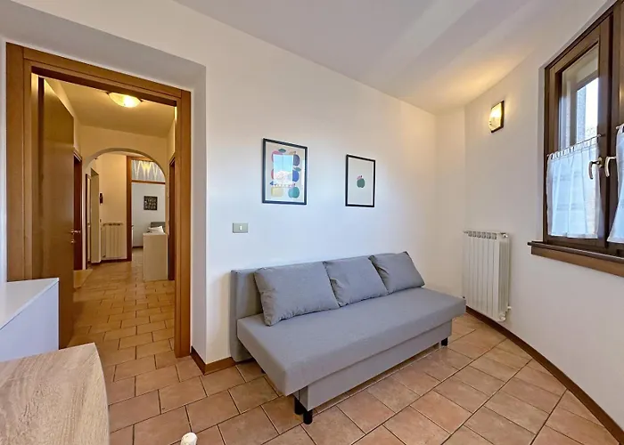Bbkey Borgo Living Apartment Sutrio